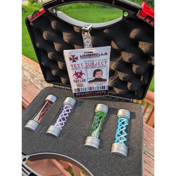 Resident Evil Briefcase Kit Access Badge, T-Virus Antidotes Umbrella Corporation - Picture 12 of 16